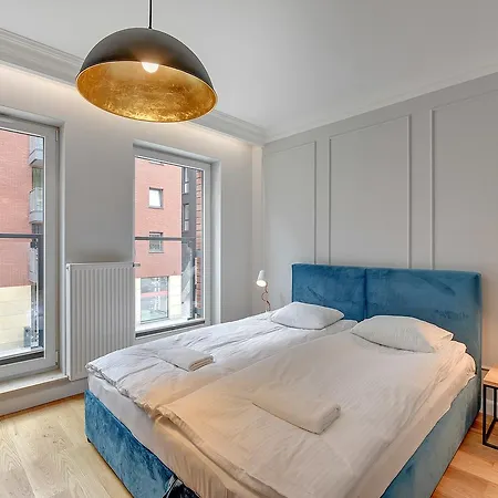 Chmielna Park Old Town شقة