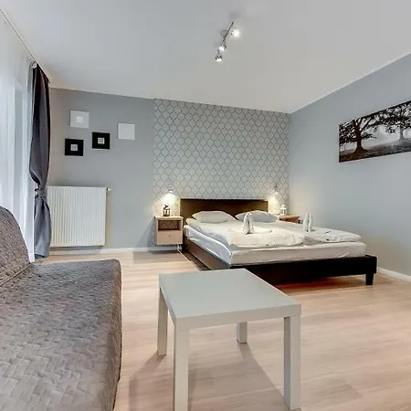 Chmielna Park Old Town