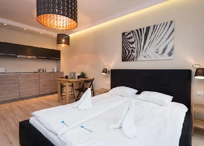 Chmielna Park Old Town